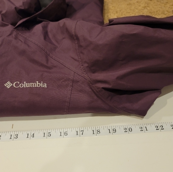 COLUMBIA OMNI TECH PURPLE LIGHTWEIGHT HOODED PARKA, SZ SMALL - Picture 14 of 15